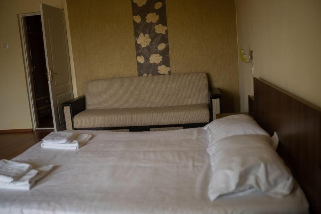 Casa Ramona Apartment ทูร์ดา ภายนอก รูปภาพ