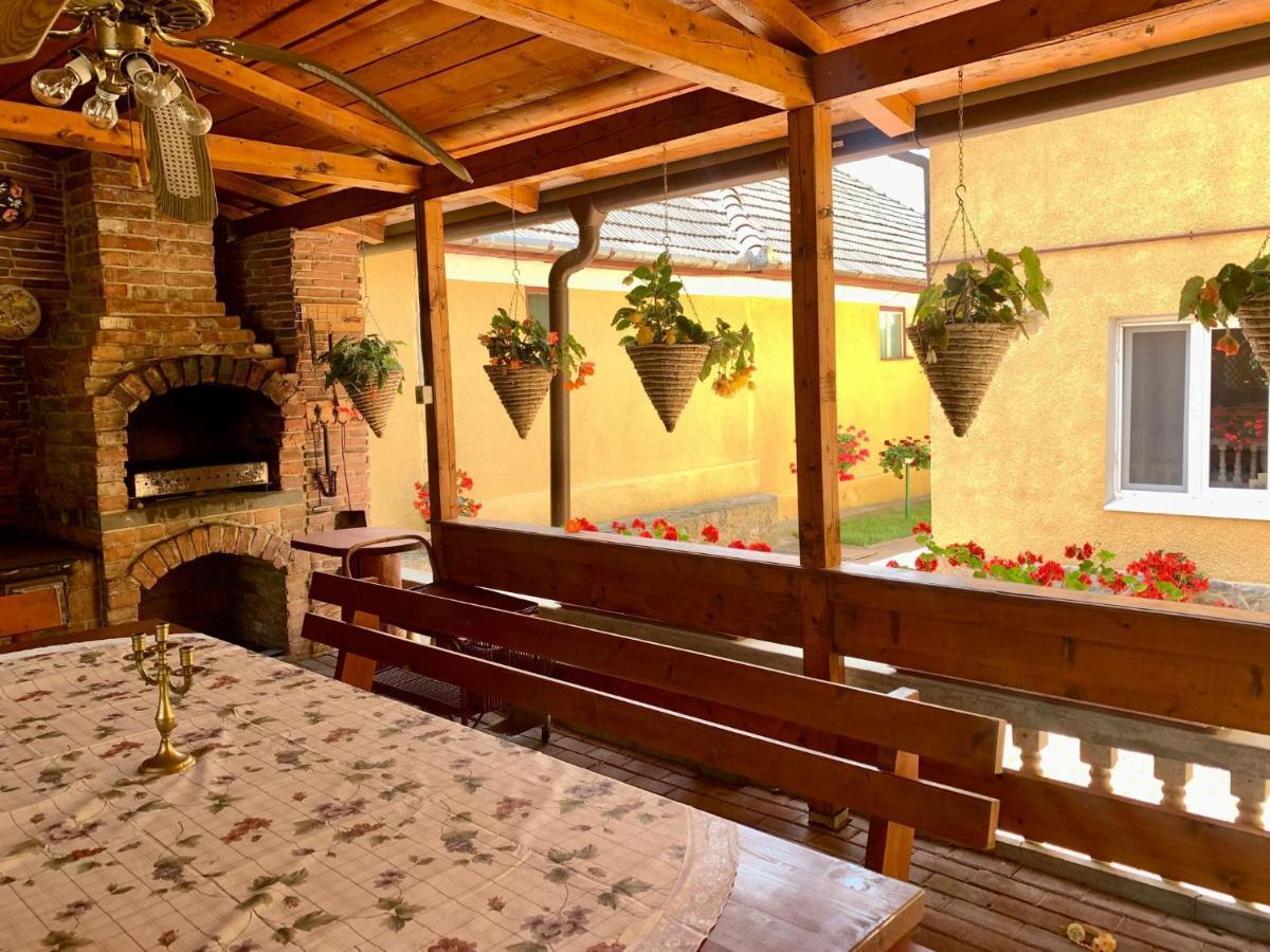 Casa Ramona Apartment ทูร์ดา ภายนอก รูปภาพ